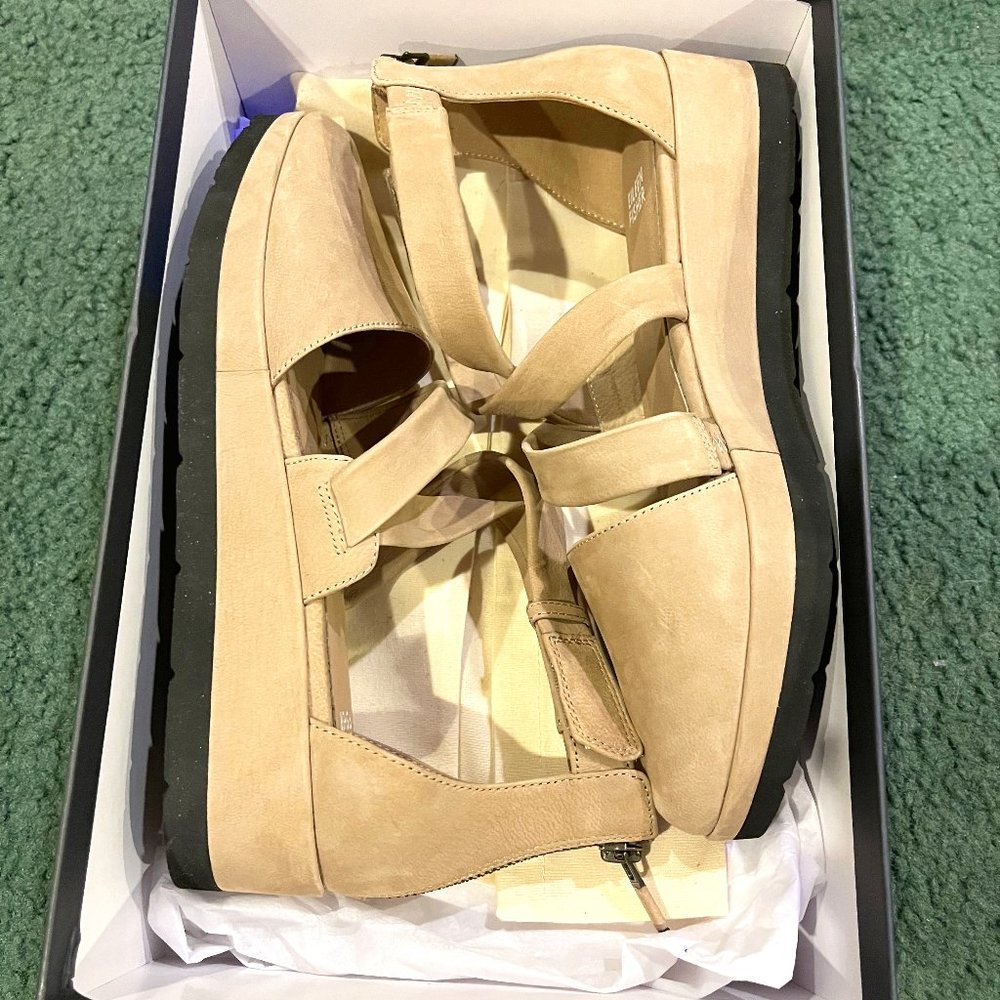 Eileen Fisher Sandal